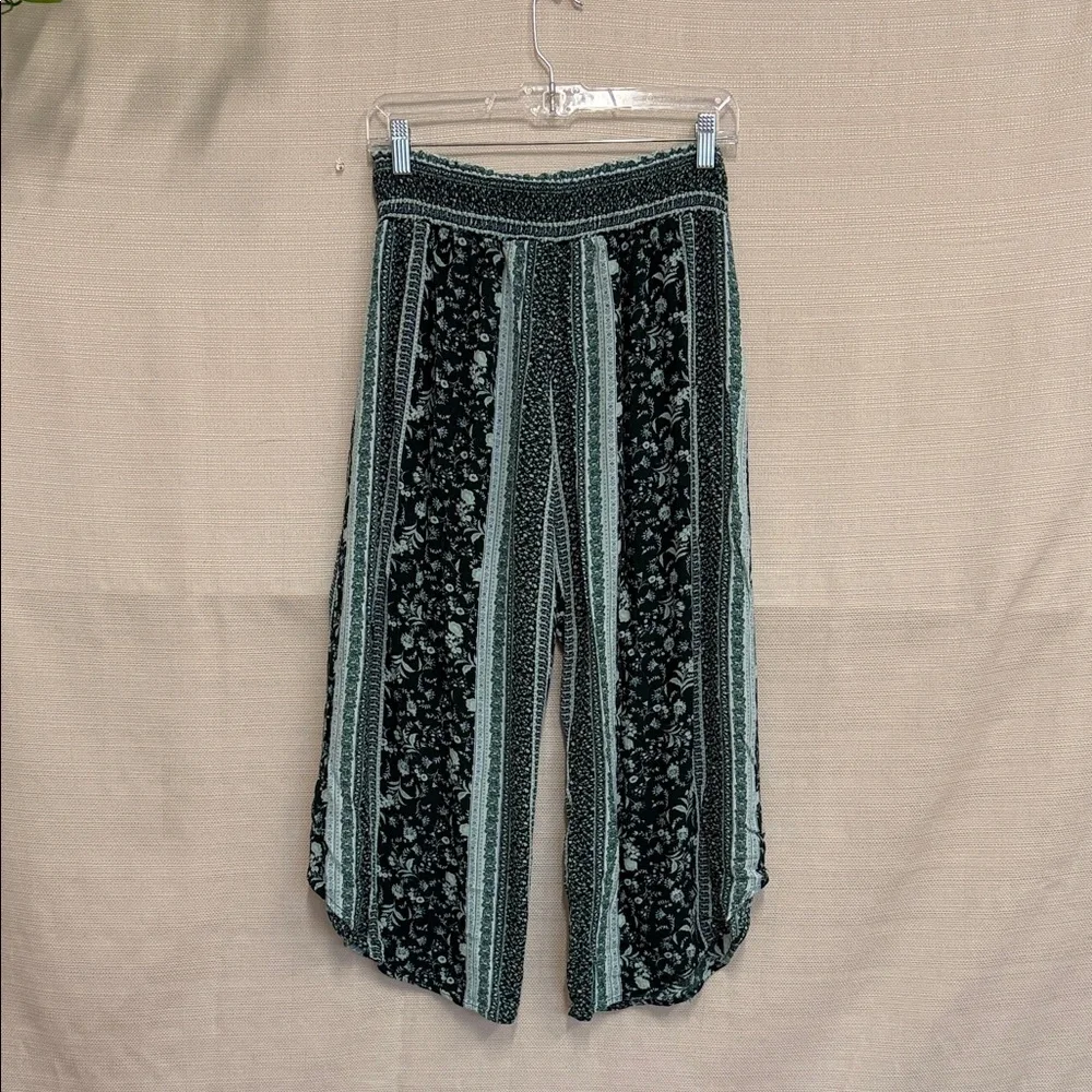 Kingston Green Patterned Wide Leg Pants - Picture 3 of 4
